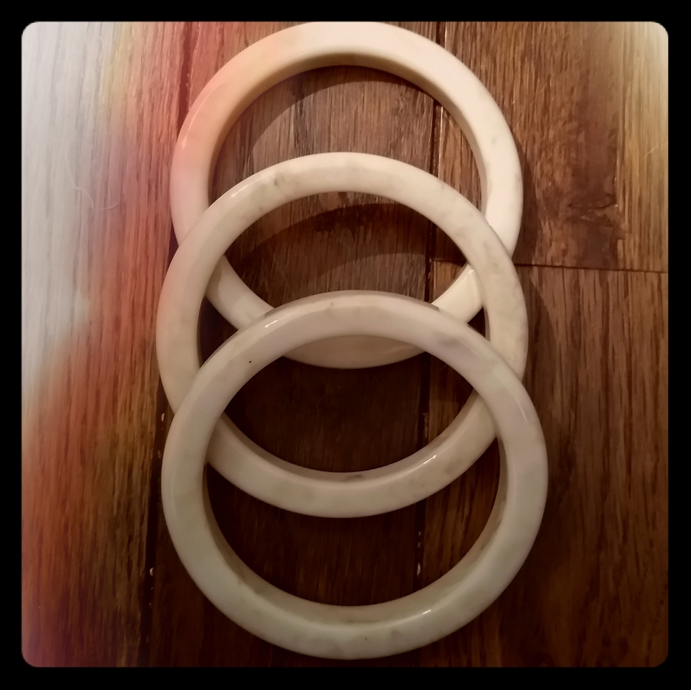 Gorgeous Marble appearance resin bracelets